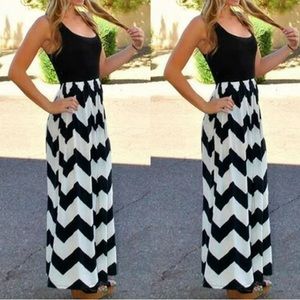 Chevron Print Maxi Dress | Size Small